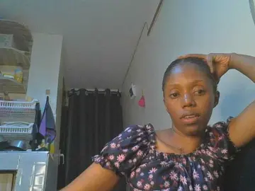 Juicygirl98  live sex cam