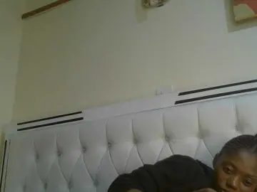 Juicygirl98  live sex cam