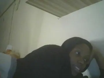 Juicygirl98  live sex cam