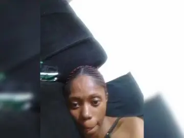 Juicygirl98  live sex cam