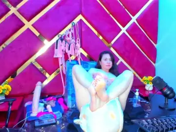 KylieBloom  live sex cam