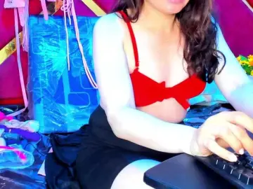 KylieBloom  live sex cam