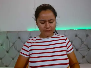 NoiraVale  live sex cam