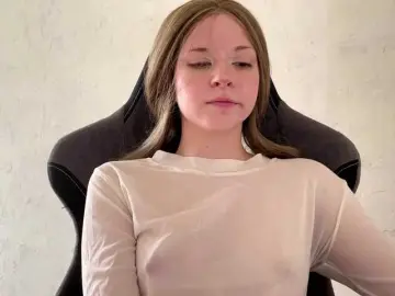 SMOLL0  live sex cam