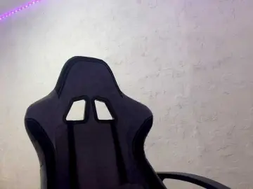SMOLL0  live sex cam