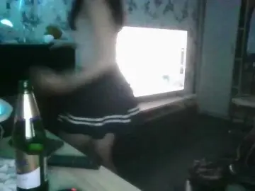 SweetyMoon8  live sex cam