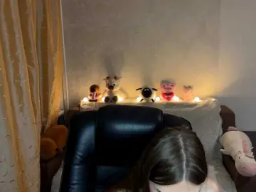 Urcutiebunny  live sex cam
