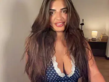 Velvetlifaa  live sex cam