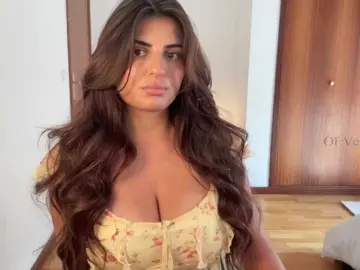 Velvetlifaa  live sex cam