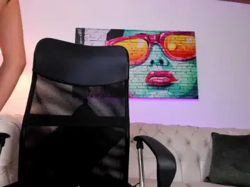 Alice-kiss  live sex cam