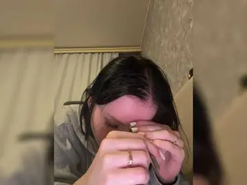 Hotgirrrl  live sex cam