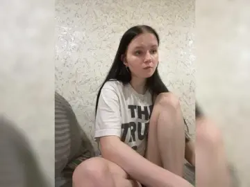 Hotgirrrl  live sex cam