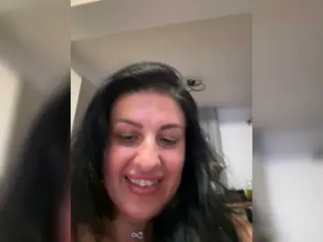 Jessyka870  live sex cam