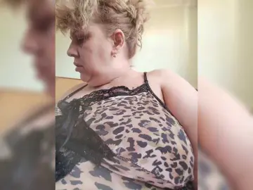 Juliet-A  live sex cam