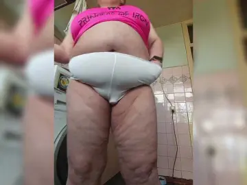 Juliet-A  live sex cam