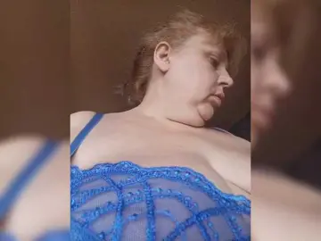 Juliet-A  live sex cam