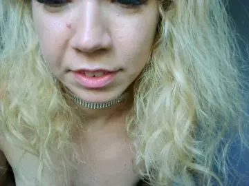 Lexy-Luna  live sex cam