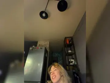 Lexy-Luna  live sex cam