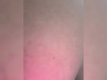 Lily33  live sex cam