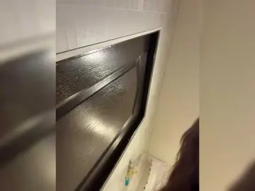 LittleDelora  live sex cam