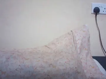 Naughtyher  live sex cam