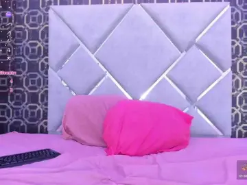 SophieBatory  live sex cam