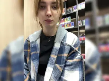 Wild-catt  live sex cam