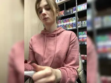 Wild-catt  live sex cam