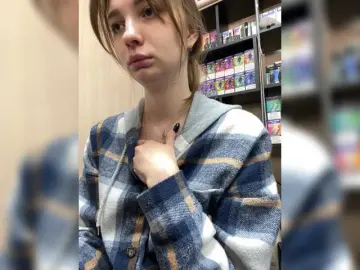 Wild-catt  live sex cam