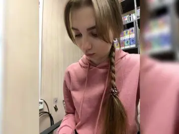 Wild-catt  live sex cam