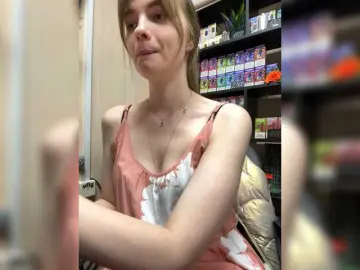 Wild-catt  live sex cam