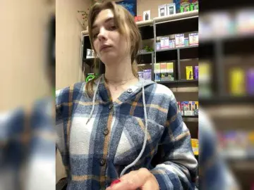 Wild-catt  live sex cam