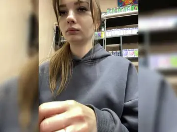 Wild-catt  live sex cam