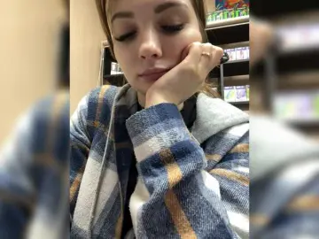 Wild-catt  live sex cam