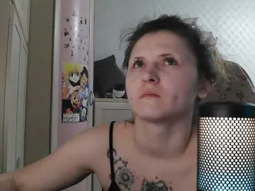 Kiki001100  live sex cam