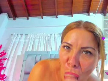 Milfhorny69  live sex cam