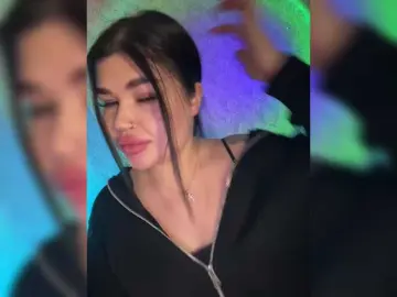 Suchka-black-  live sex cam