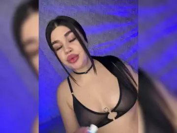 Suchka-black-  live sex cam