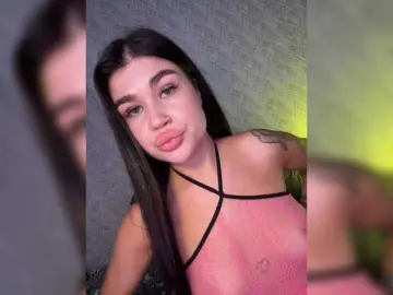 Suchka-black-  live sex cam