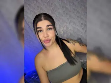Suchka-black-  live sex cam