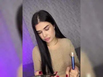 Suchka-black-  live sex cam