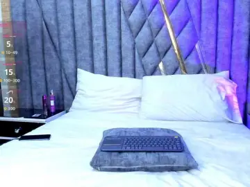 CloheBell  live sex cam