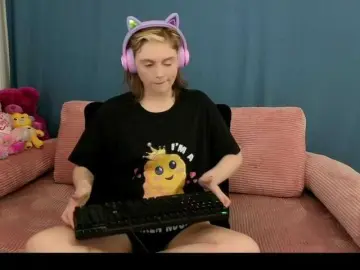 Daddysprincess731  live sex cam