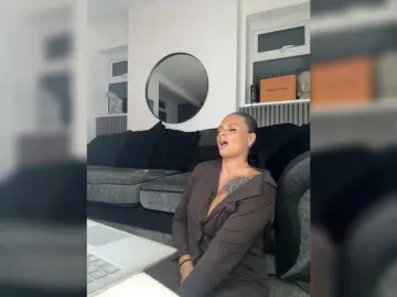 Destinylovex  live sex cam