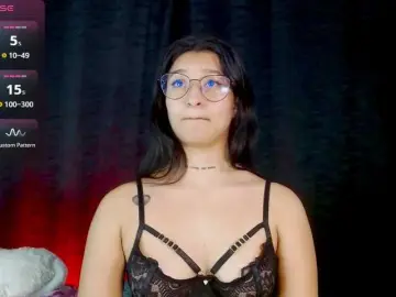 Evah-lee  live sex cam