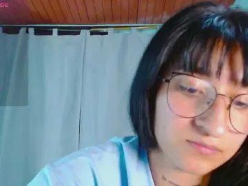 Evah-lee  live sex cam