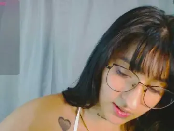 Evah-lee  live sex cam