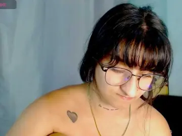 Evah-lee  live sex cam