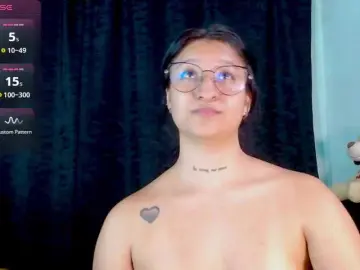 Evah-lee  live sex cam
