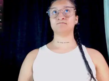 Evah-lee  live sex cam